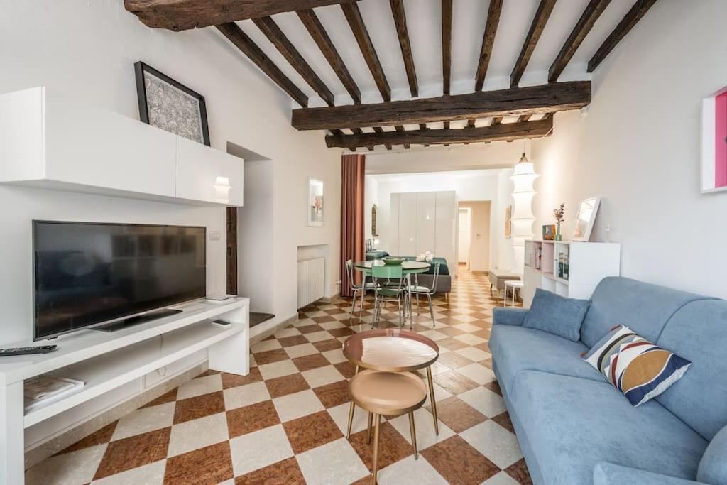 Casa Camilla - Arty Suite Nel Centro Storico Parma Buitenkant foto