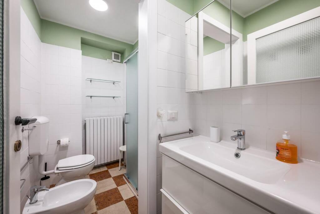 Casa Camilla - Arty Suite Nel Centro Storico Parma Buitenkant foto